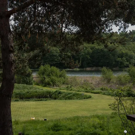 Mieta Lakeside Ferienhaus
