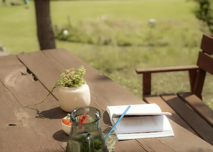 בית נופש Mieta Lakeside