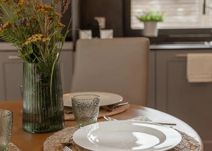 Mieta Lakeside בית נופש *